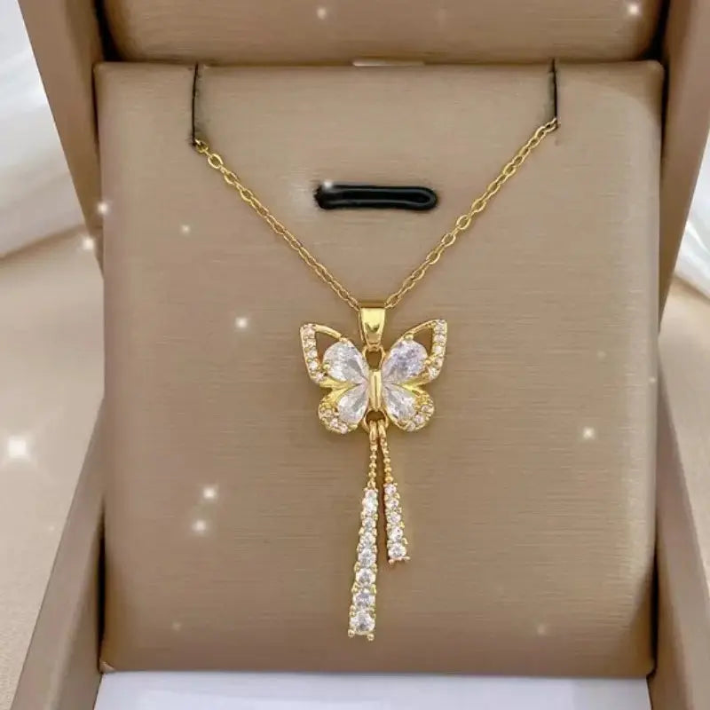 Elegante Vlinder Ketting met Zirkonia – Roestvrij Staal, Valentijnsdag & Cadeau Idee