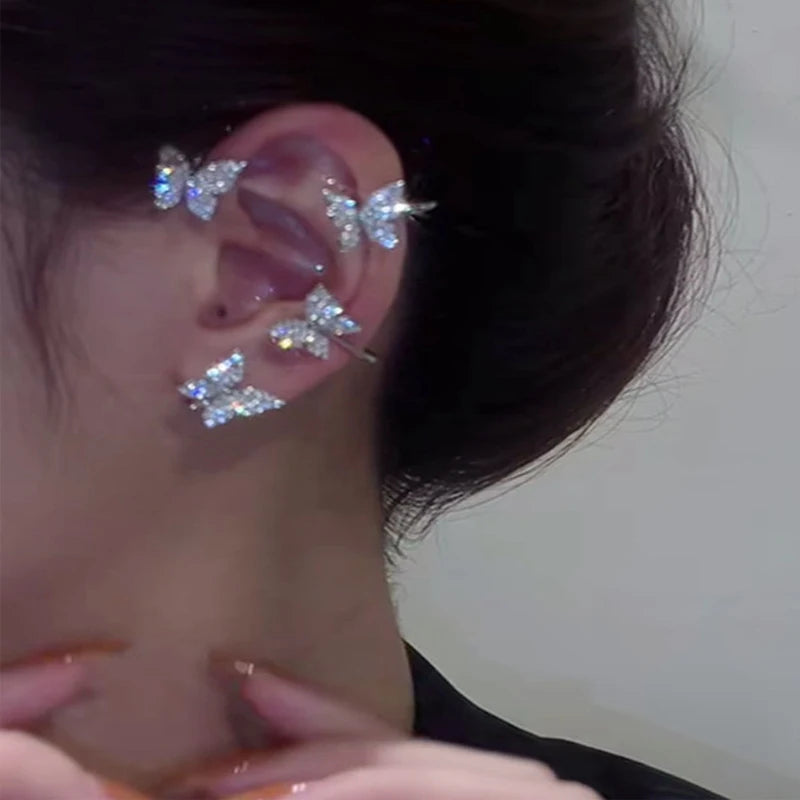 Vlinder Oorclip zonder Piercing – Zilverkleurig met Zirkonia, Voor Linker Oor